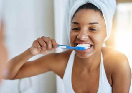 UV Light Toothpaste Dispenser_2